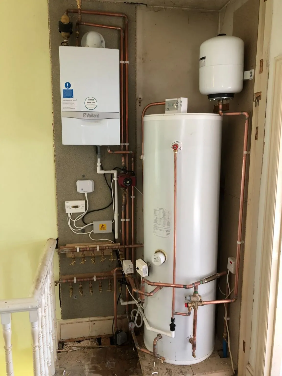 Indirect hot water system with vaillant boiler